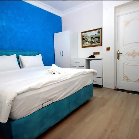 Avrasya Queen Hotel מלון *